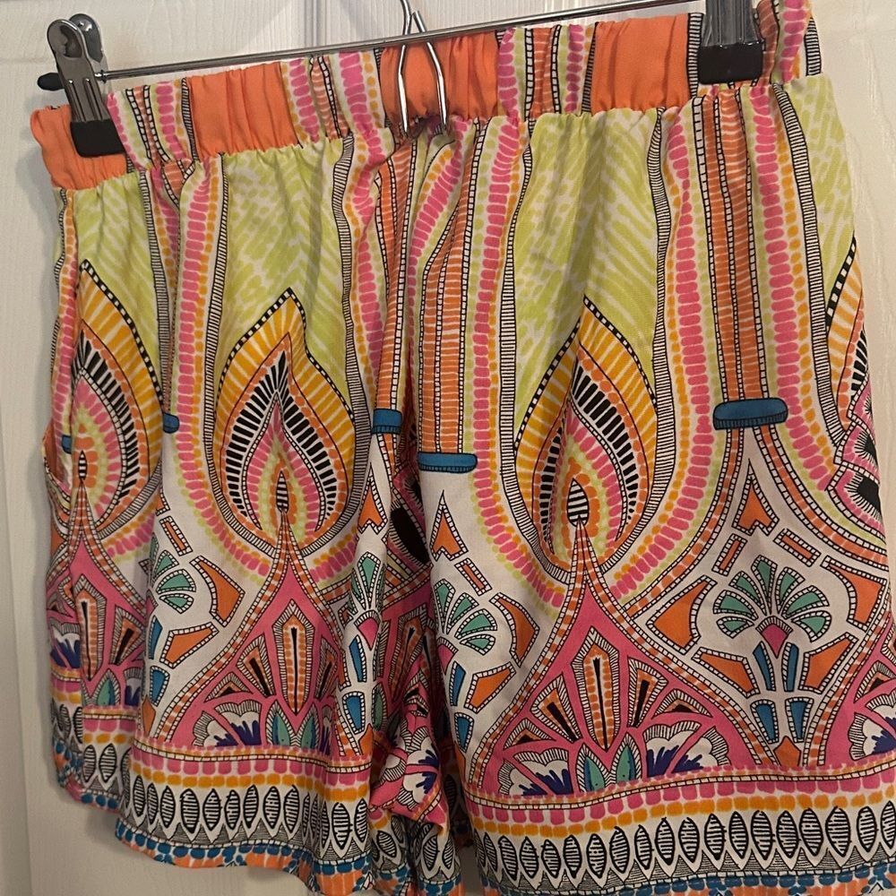 Tyche Vibrant Multicolor Women's Shorts - Picture 5 of 8